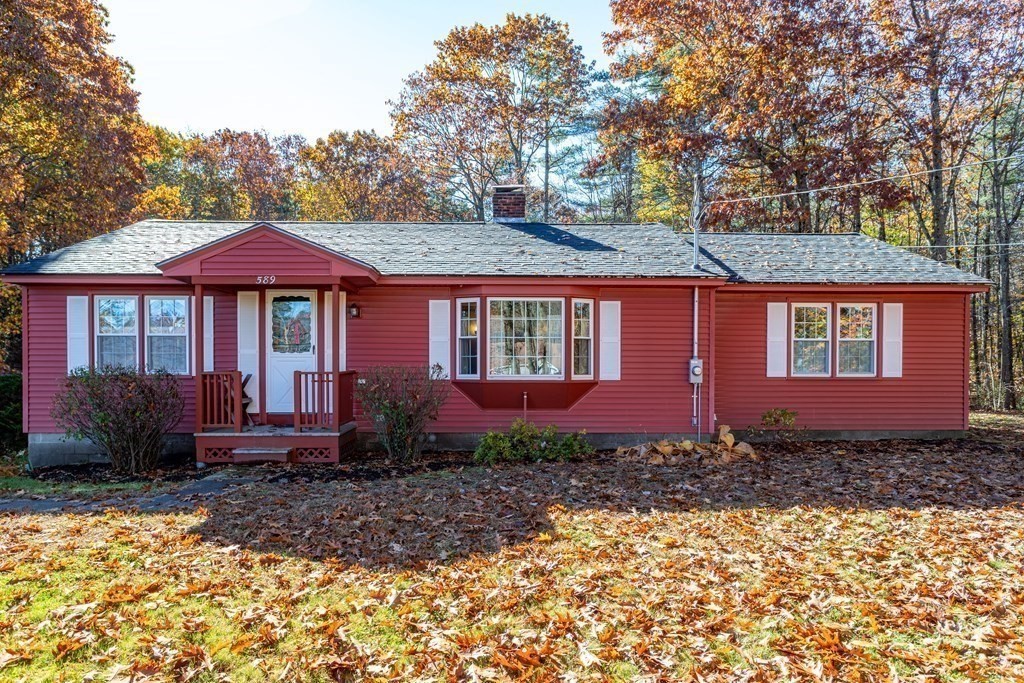 589 Turnpike Road Ashby, MA 01431 - Photo 32 of 40 a front view of a house with garden