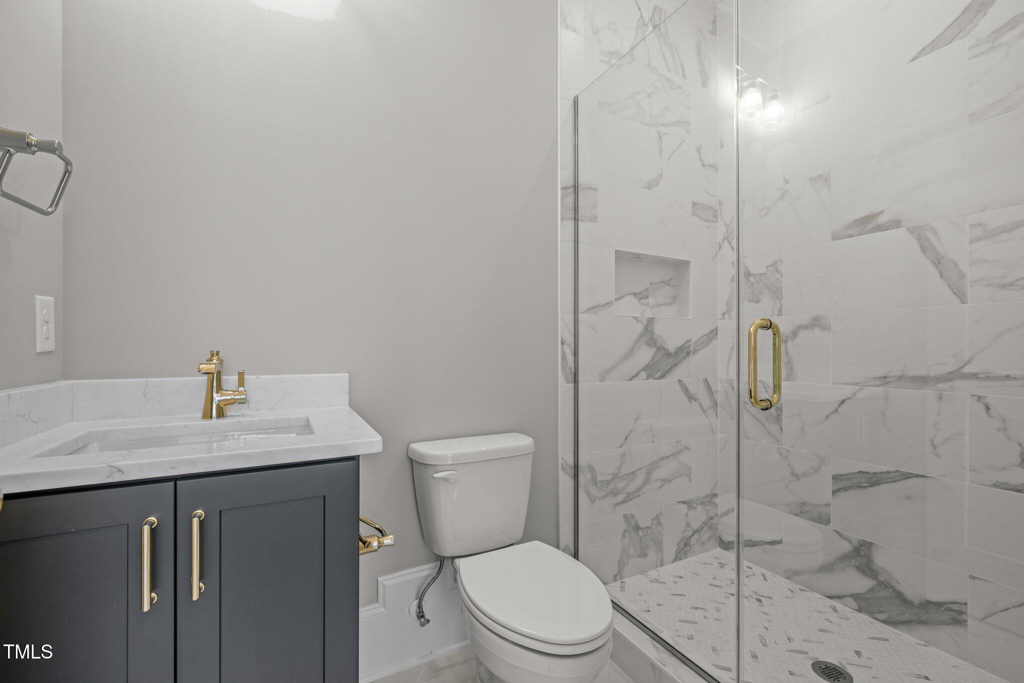 2642 Marchmont Street Raleigh, NC 27608 - Photo 15 of 66 10-web-or-mls-5Z8A3308