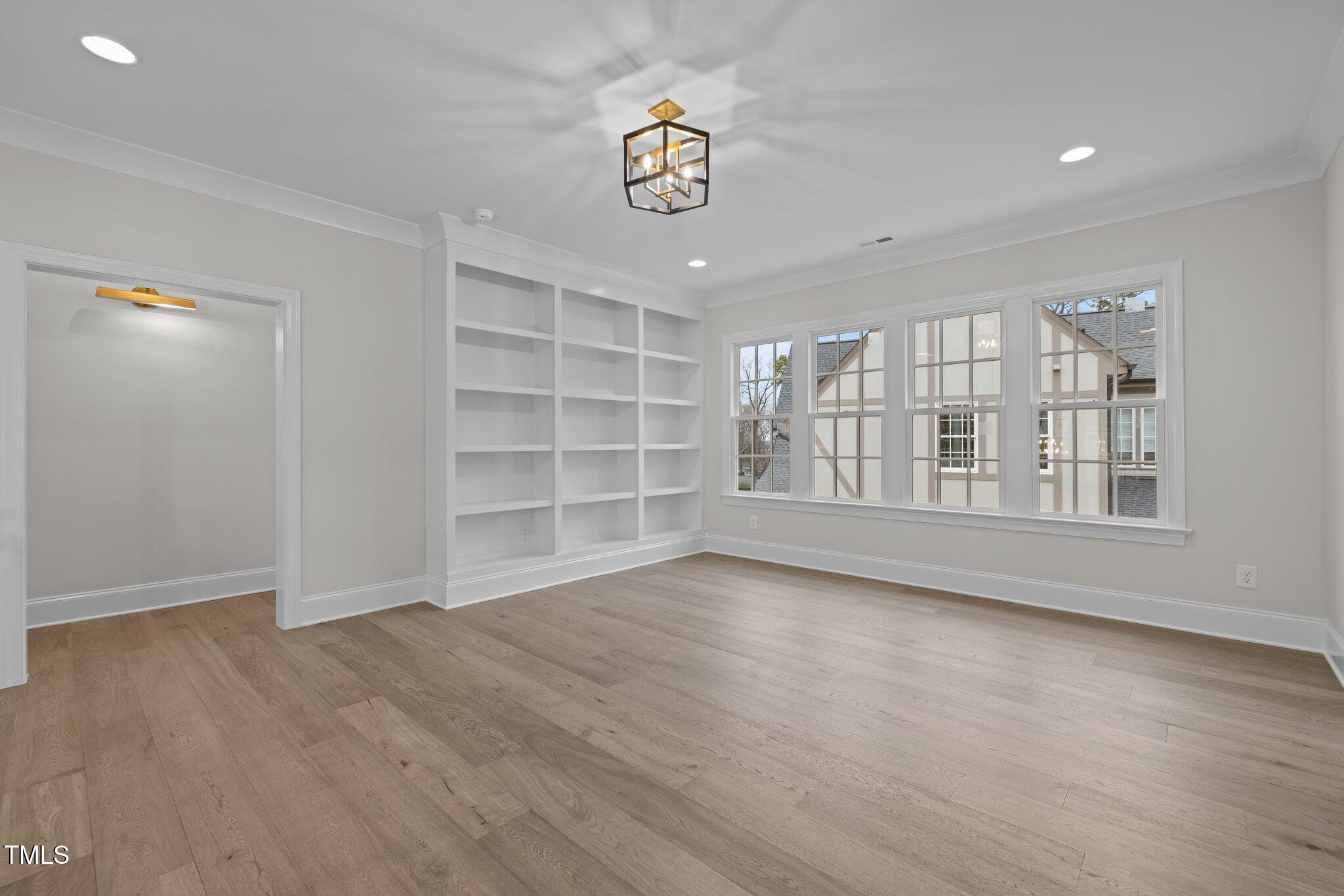 2642 Marchmont Street Raleigh, NC 27608 - Photo 41 of 66 36-web-or-mls-5Z8A3389