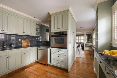 $1,025,000 | 49-51 Maple Avenue, Unit 49, Cambridge, MA 02139