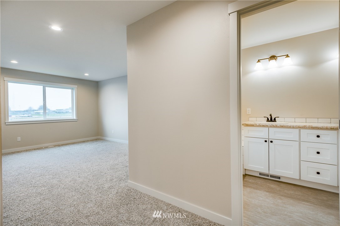 1342 Kamm Road Lynden, WA 98264 - Photo 9 of 36 Gallery Image 9
