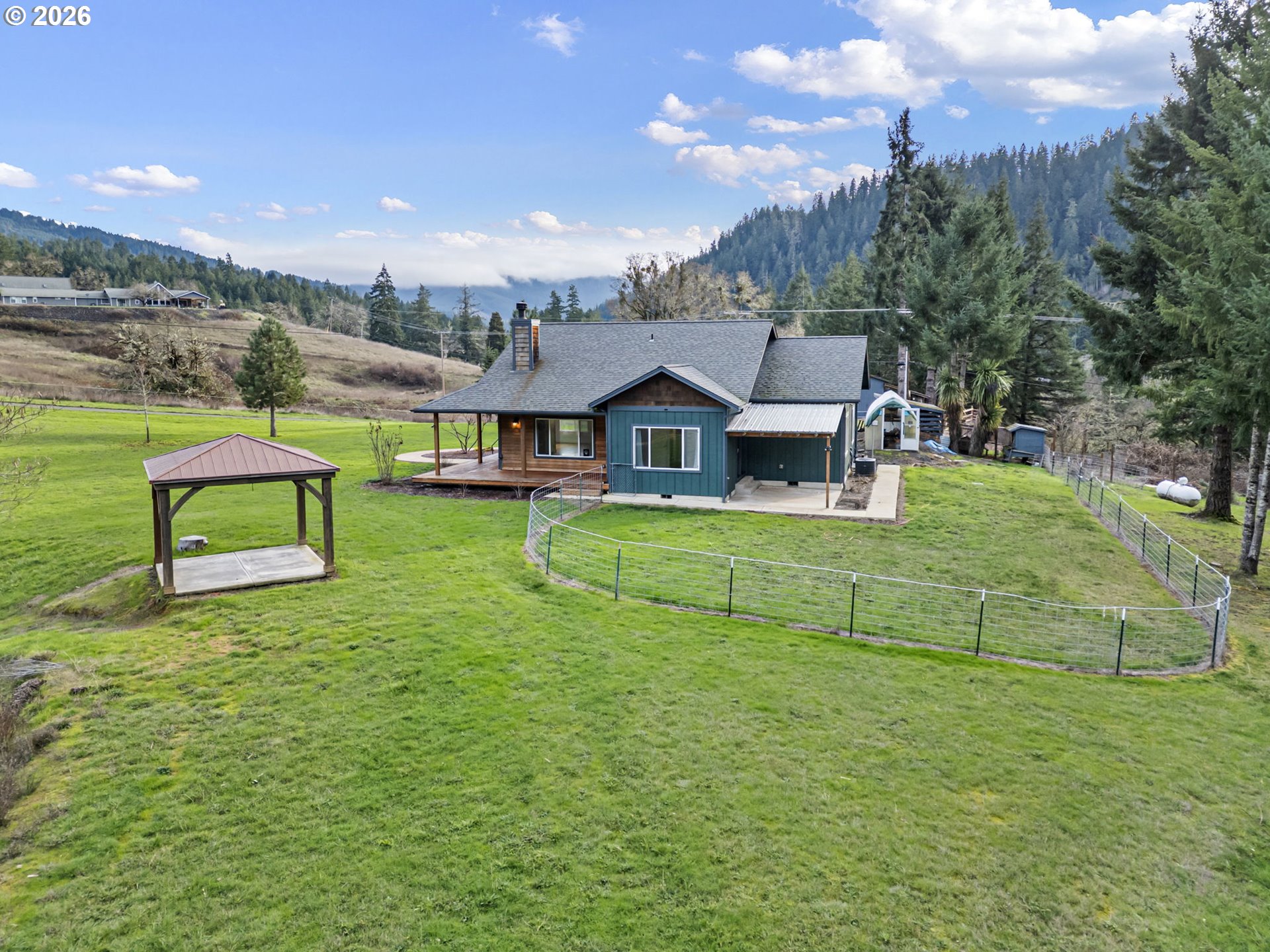 302 Scott Road Oakland, OR 97462 - Photo 4 of 48