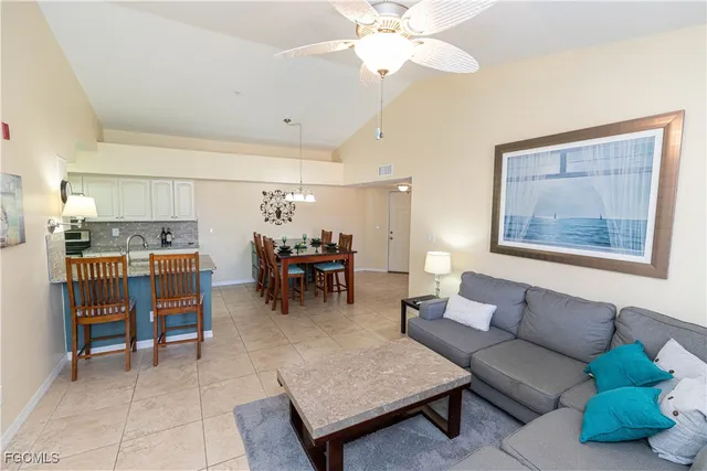 $1,995 | 13621 Eagle Ridge Drive, Unit 1522, Fort Myers, FL 33912