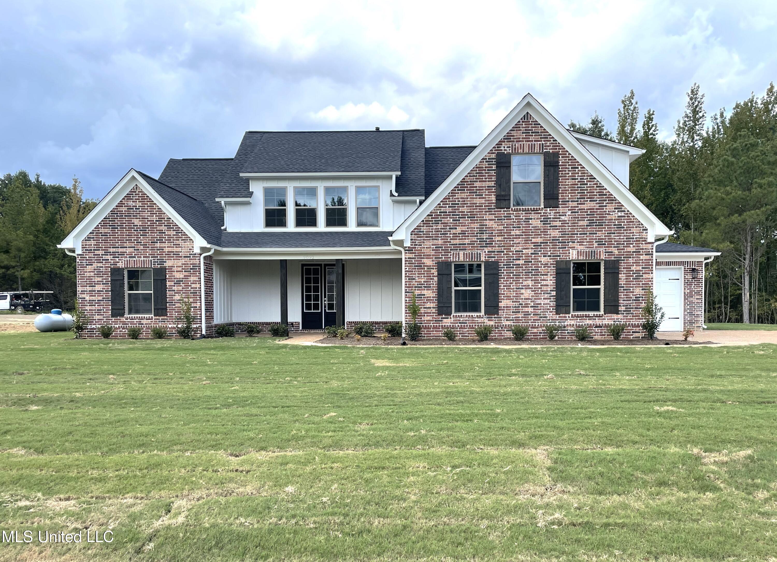 9092 Bennett Trail Hernando, MS 38632 - Photo 1 of 18 Front