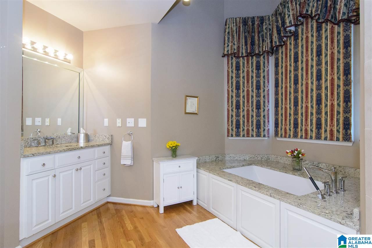 3800 North Woodridge Road Birmingham, AL 35223 - Photo 25 of 50