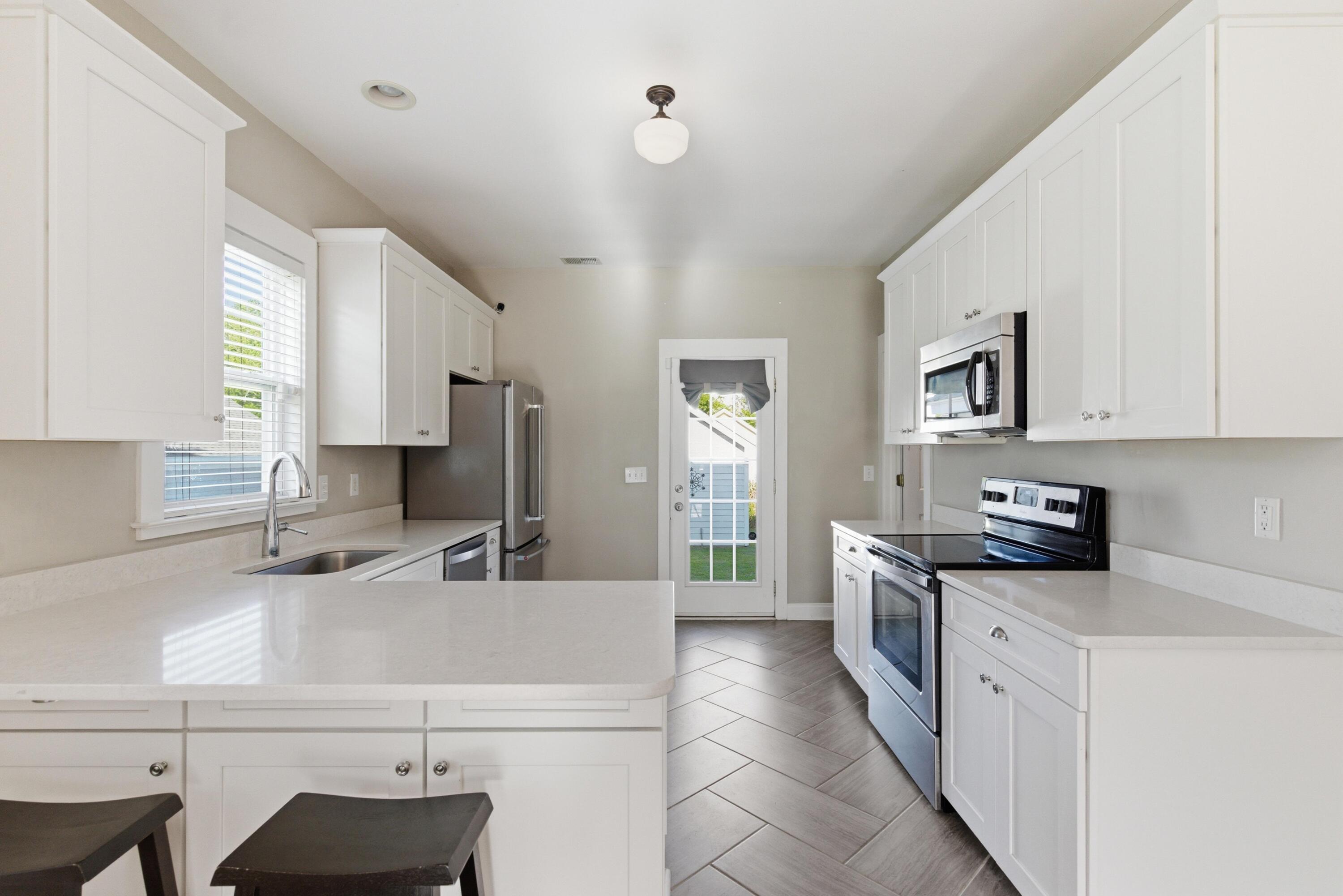 203 Hydrangea Street Summerville, SC 29483 - Photo 20 of 43 DSC09293