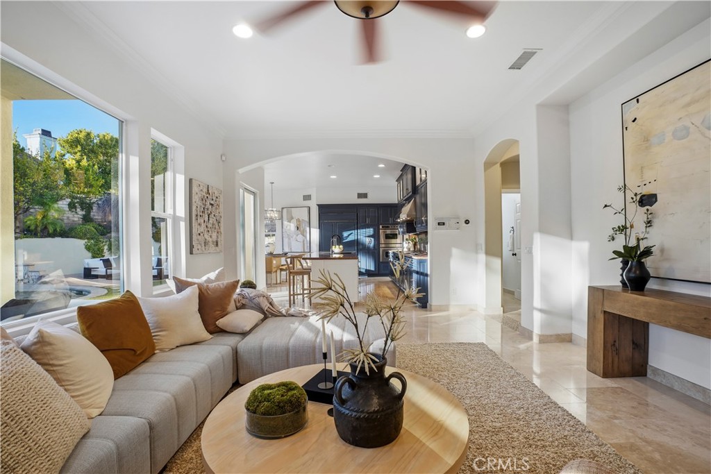 907 Deerhill Road Oak Park, CA 91377 - Photo 13 of 63