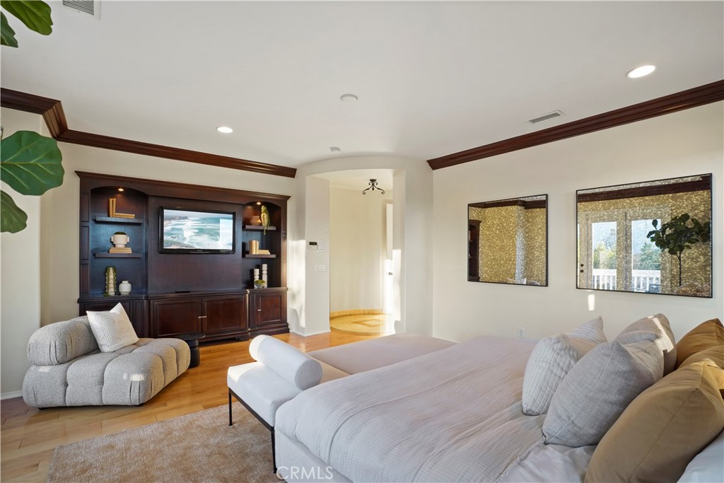 907 Deerhill Road Oak Park, CA 91377 - Photo 30 of 63