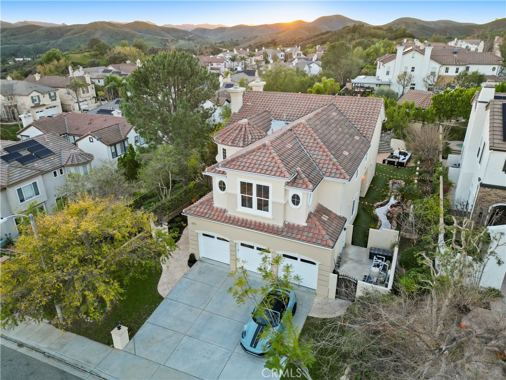 907 Deerhill Road Oak Park, CA 91377 - Photo 3 of 63