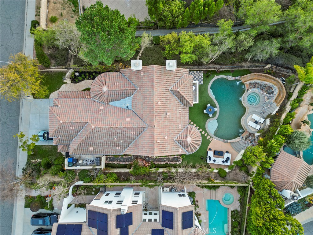 907 Deerhill Road Oak Park, CA 91377 - Photo 4 of 63