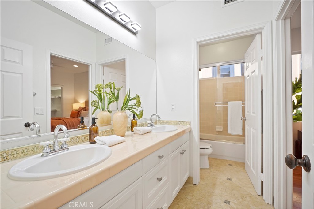 907 Deerhill Road Oak Park, CA 91377 - Photo 41 of 63