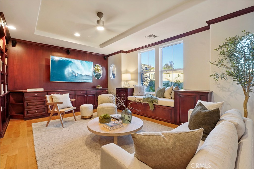 907 Deerhill Road Oak Park, CA 91377 - Photo 46 of 63