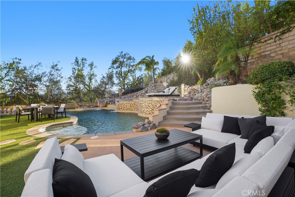 907 Deerhill Road Oak Park, CA 91377 - Photo 60 of 63