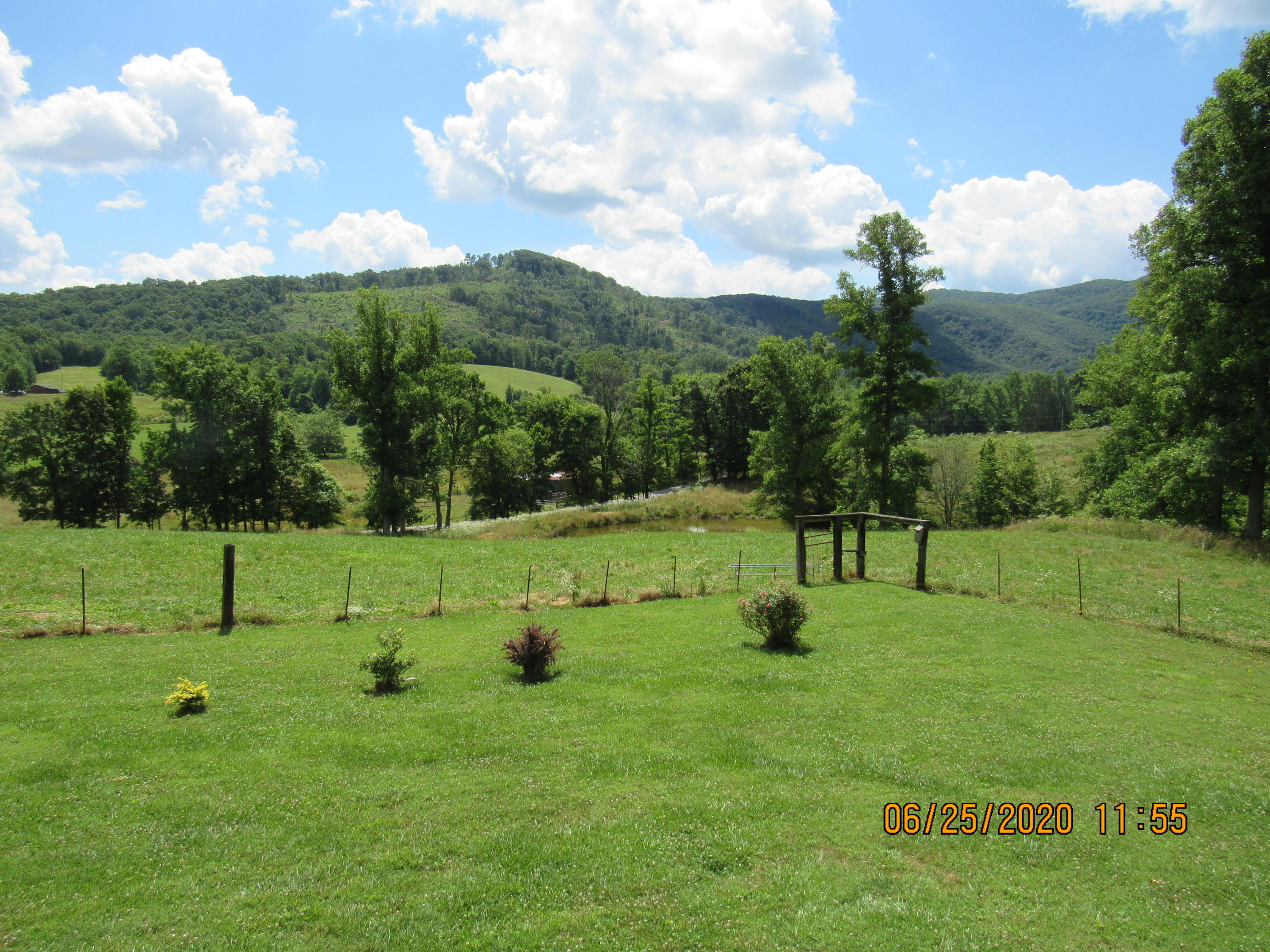 210 Herbert Shannon Road Sunbright, TN 37872 - Photo 7 of 20 IMG_2500