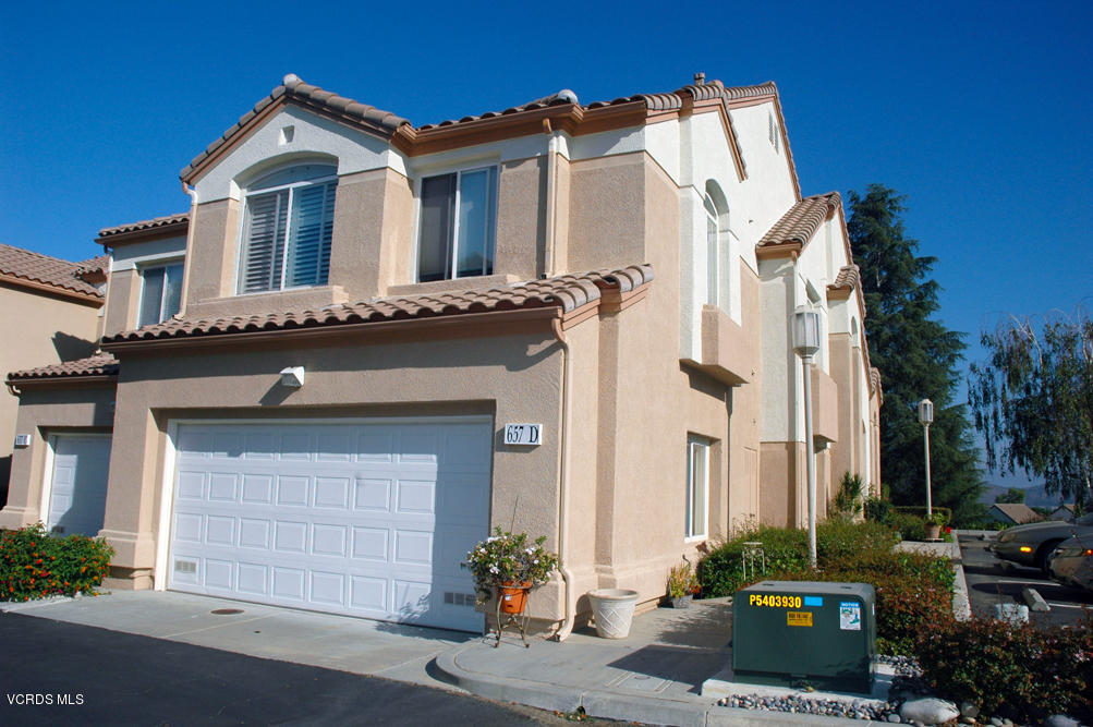 657 Cardinal Ridge Lane, Unit D Simi Valley, CA 93065 - Photo 2 of 30 Front2MLS