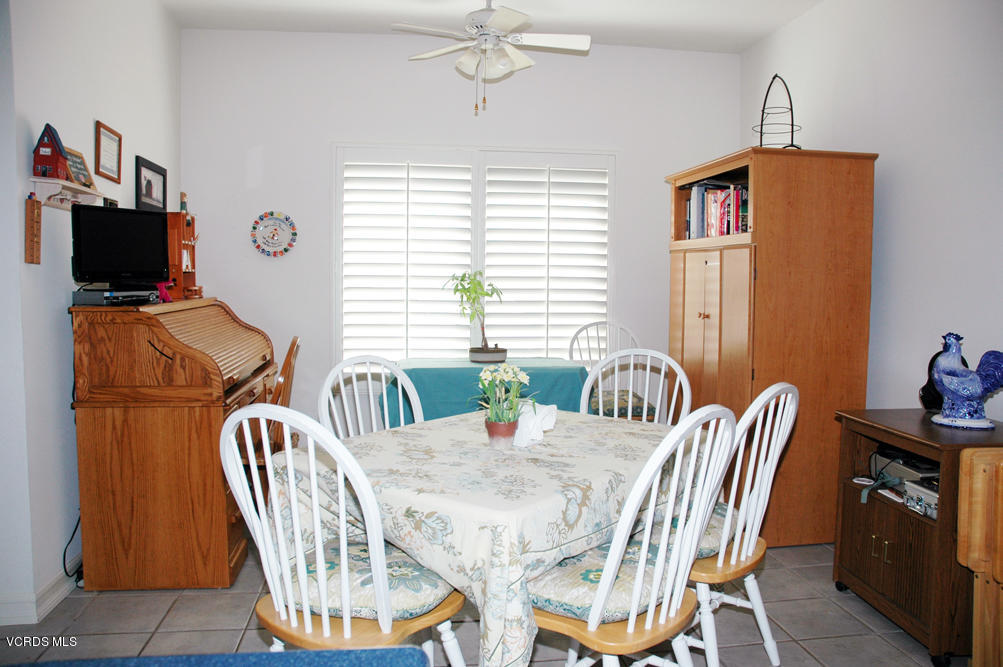 657 Cardinal Ridge Lane, Unit D Simi Valley, CA 93065 - Photo 16 of 30 DiningArea2MLS