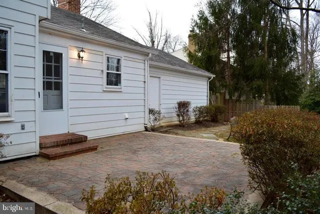 a view of backyard of house