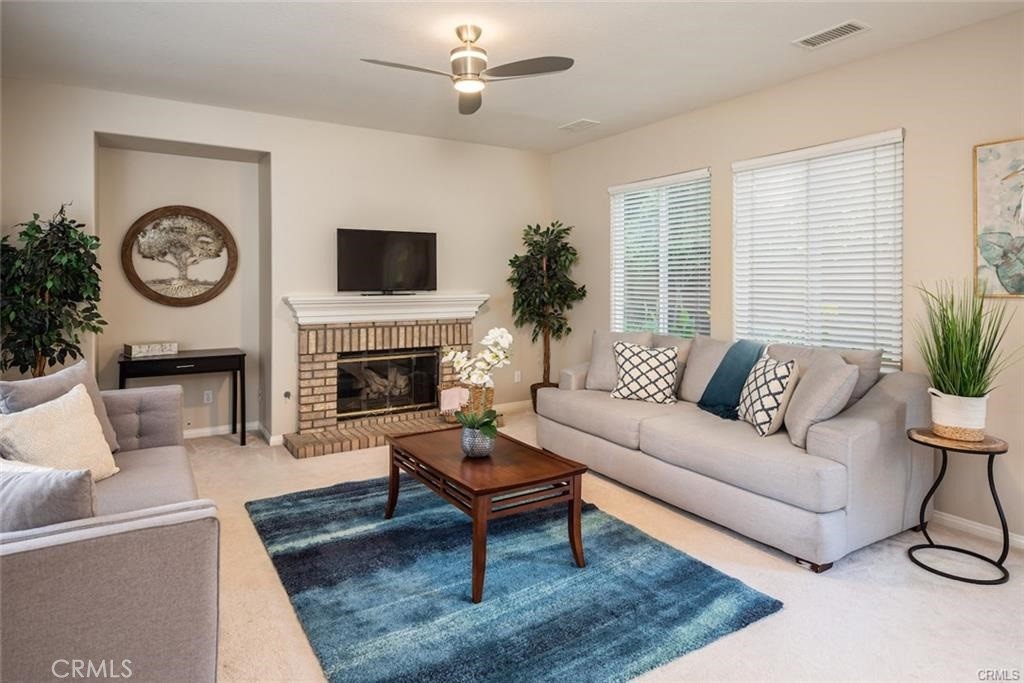 6 Preston Irvine, CA 92618 - Photo 4 of 28