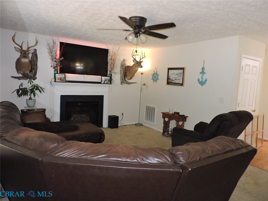 9155 Marlfield Road Gloucester, VA 23061 - Photo 5 of 23