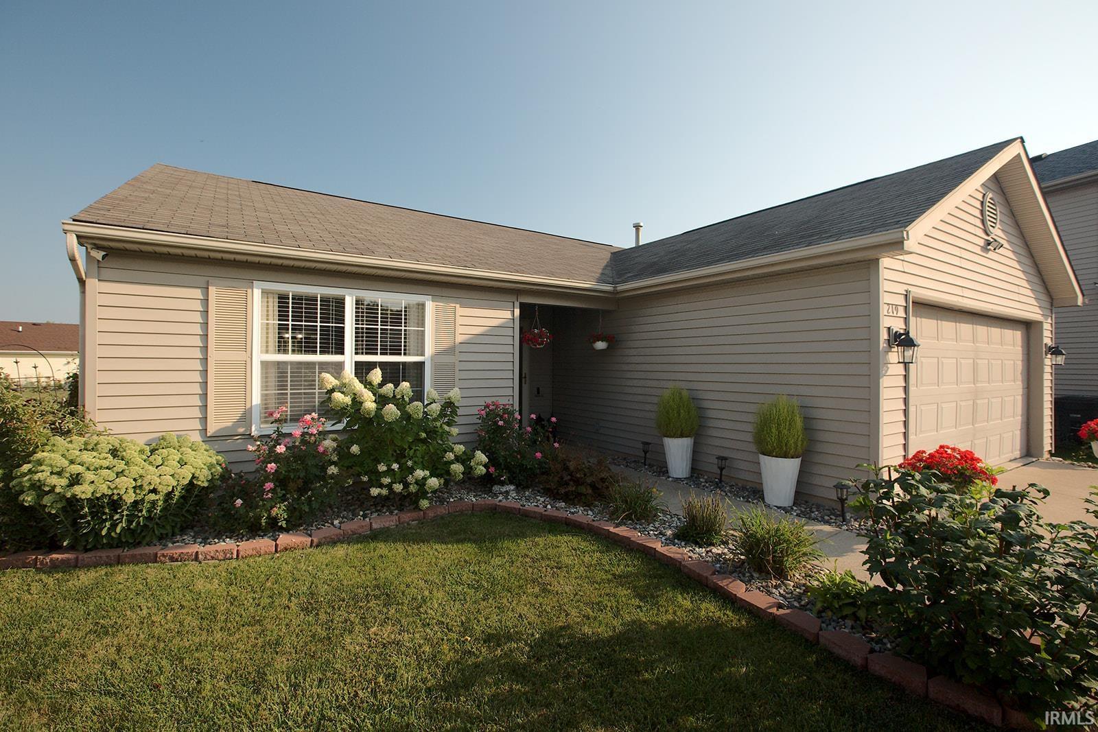 219 Riley Drive Fort Wayne, IN 46825 - Photo 3 of 36 Gallery Image 3