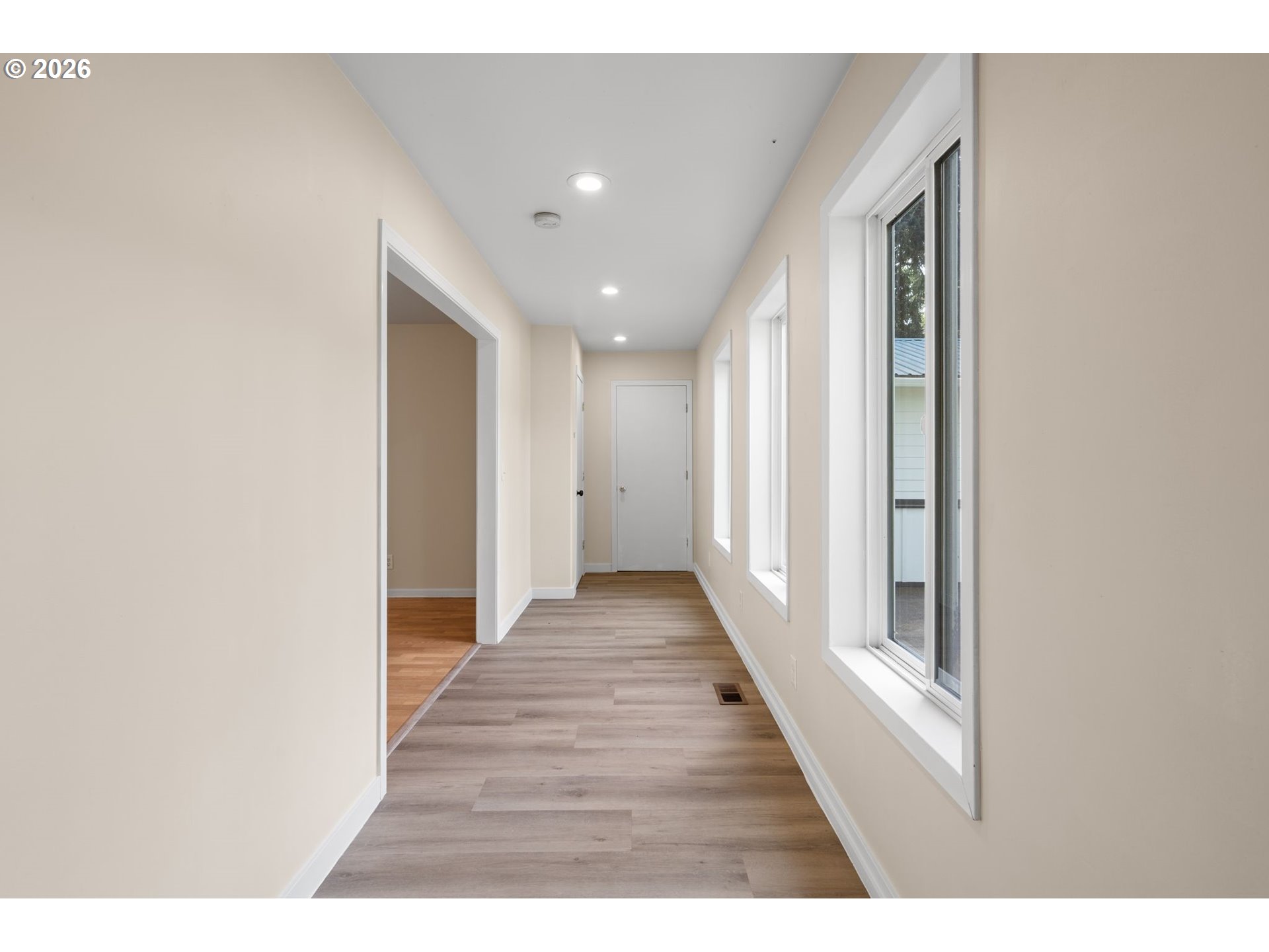 35412 South Dickey Prairie Road Molalla, OR 97038 - Photo 18 of 47 Hallway