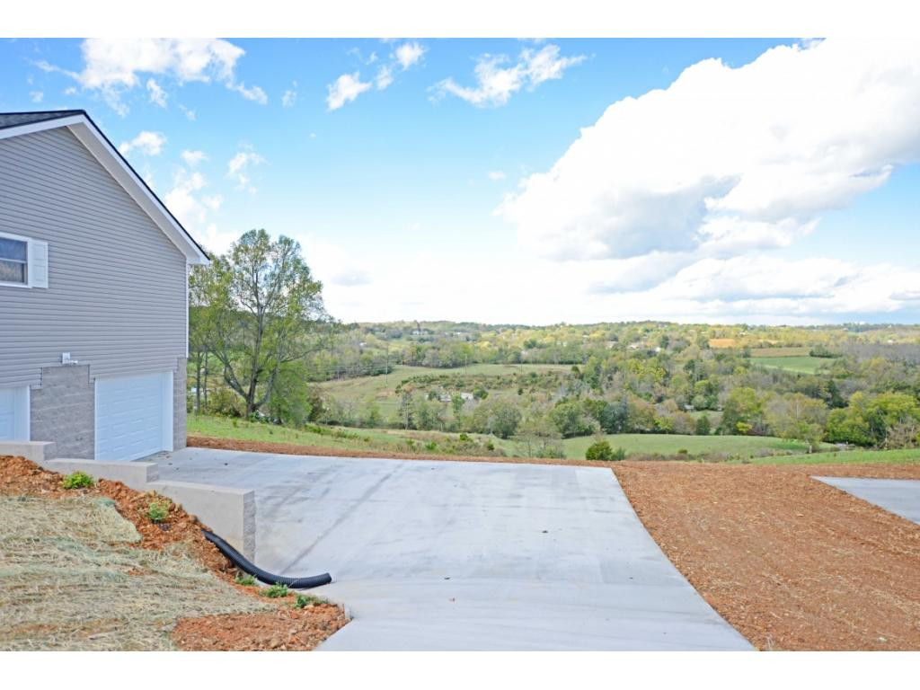 225 Whispering Ridges Road Greeneville, TN 37743 - Photo 16 of 18 Photo 16