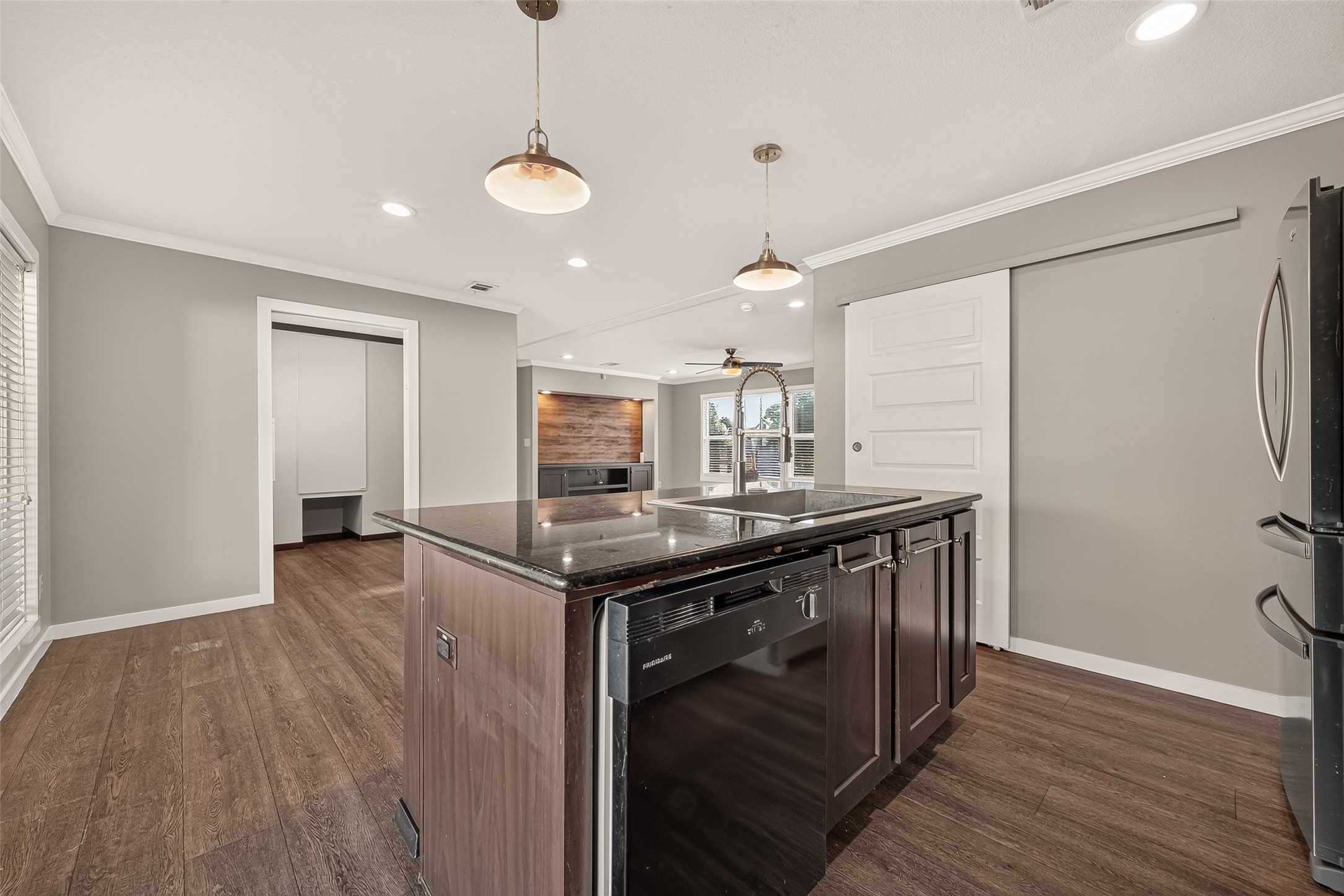 6023 Cheryl Lane Rosharon, TX 77583 - Photo 18 of 46 Gallery Image 18