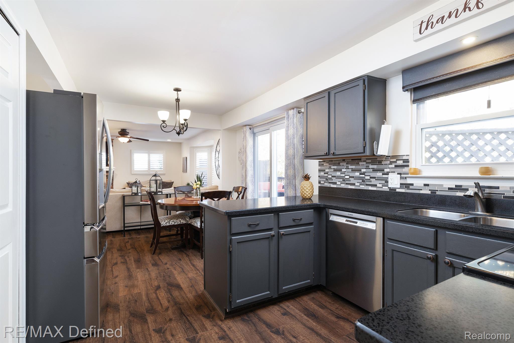 499 Whitney Drive Rochester, MI 48307 - Photo 11 of 43 Gallery Image 11