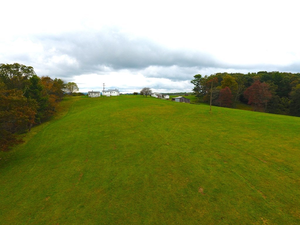 994 Kinzer Road Hillsville, VA 24343 - Photo 48 of 48 Gallery Image 48