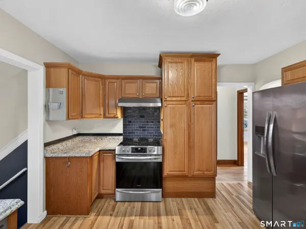 $519,900 | 36 Baker Avenue, Groton, CT 06340