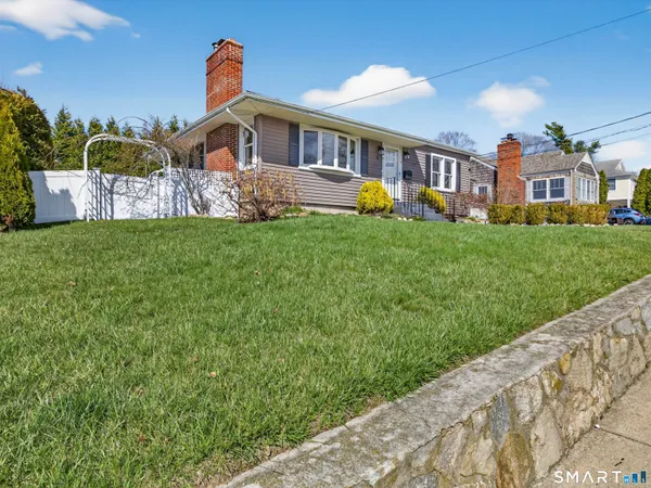 $519,900 | 36 Baker Avenue, Groton, CT 06340