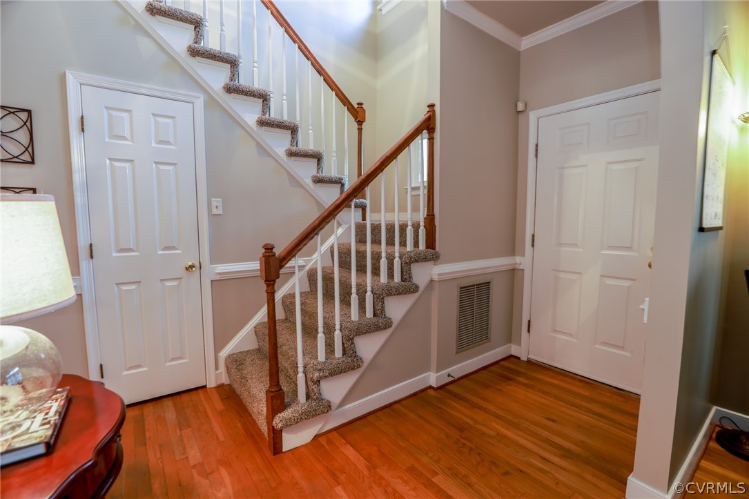 5901 Rosebay Forest Road Midlothian, VA 23112 - Photo 15 of 36 Entrance Foyer