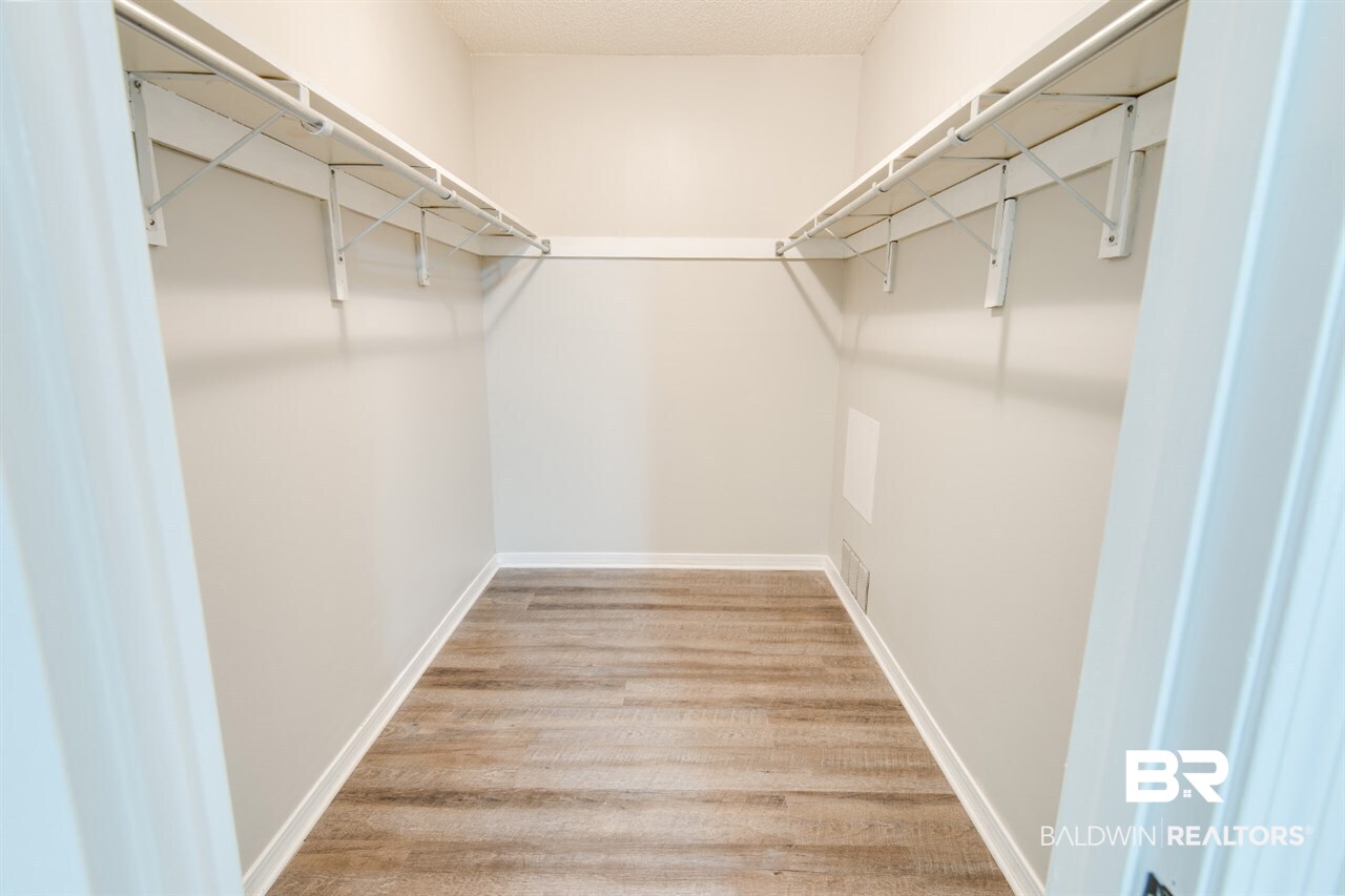 109 Montclair Loop Daphne, AL 36526 - Photo 15 of 32 Master Closet