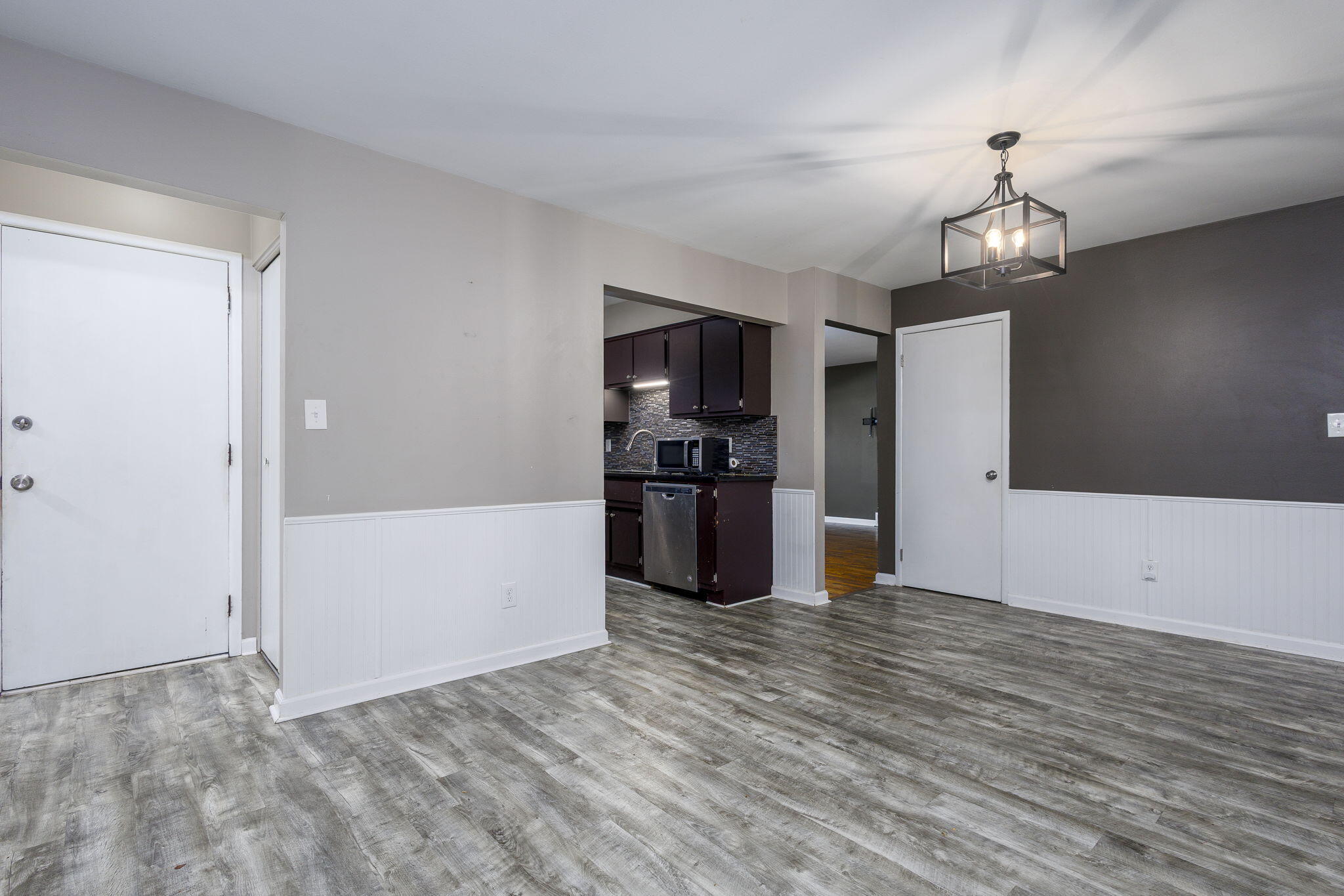 28622 Milton Avenue Warren, MI 48092 - Photo 11 of 24 11-web-or-mls-MiltonAve_28622 - Dining R