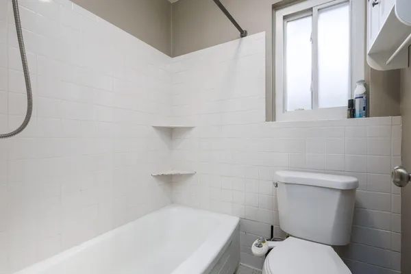 $1,750 | 28622 Milton Avenue, Warren, MI 48092
