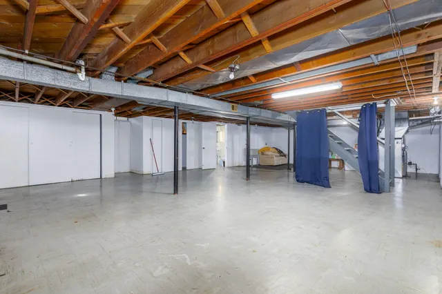 $1,799 | 28622 Milton Avenue, Warren, MI 48092