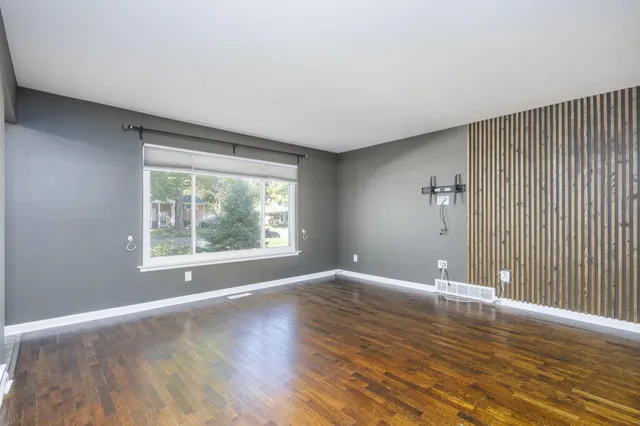 $1,799 | 28622 Milton Avenue, Warren, MI 48092