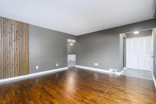 $1,750 | 28622 Milton Avenue, Warren, MI 48092