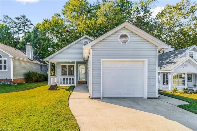 $193,500 | 3114 Westbury Drive, Jamestown, NC 27282