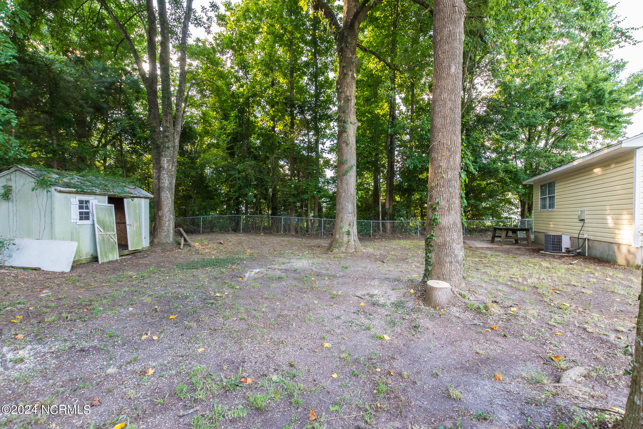 525 Raintree Circle Jacksonville, NC 28540 - Photo 45 of 47 525 Raintree Cir-50