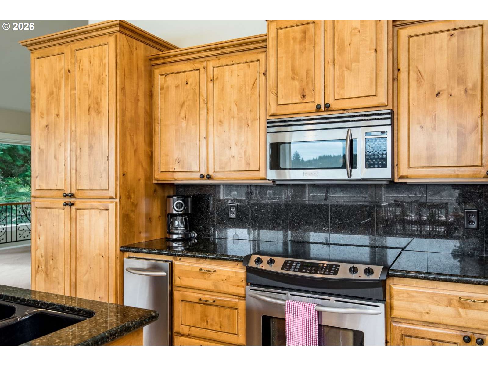 5404 Buckskin Bob Road Florence, OR 97439 - Photo 11 of 44 Kitchen