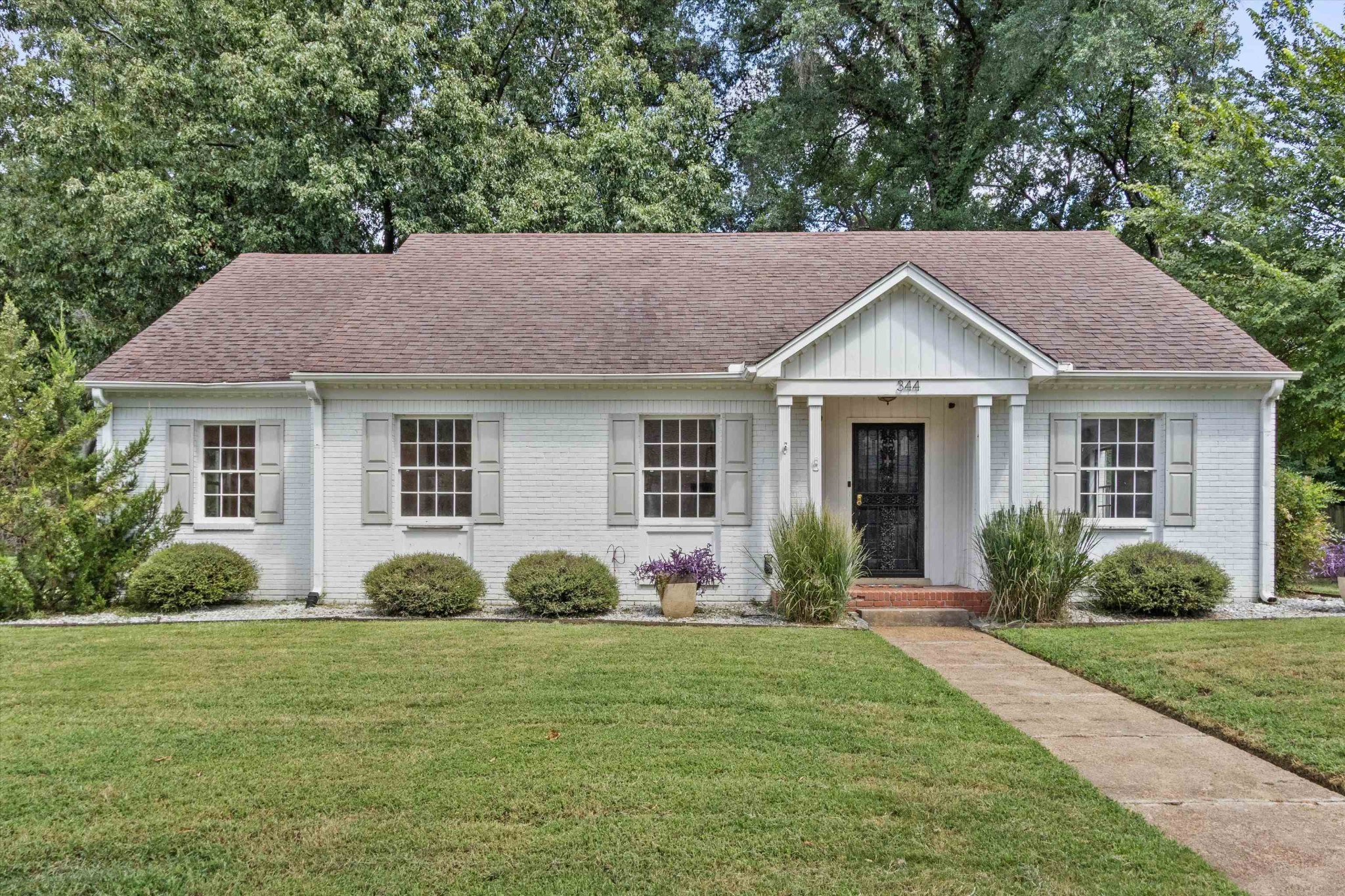344 Chuckwood Road Memphis, TN 38117 - Photo 1 of 31 Gallery Image 1