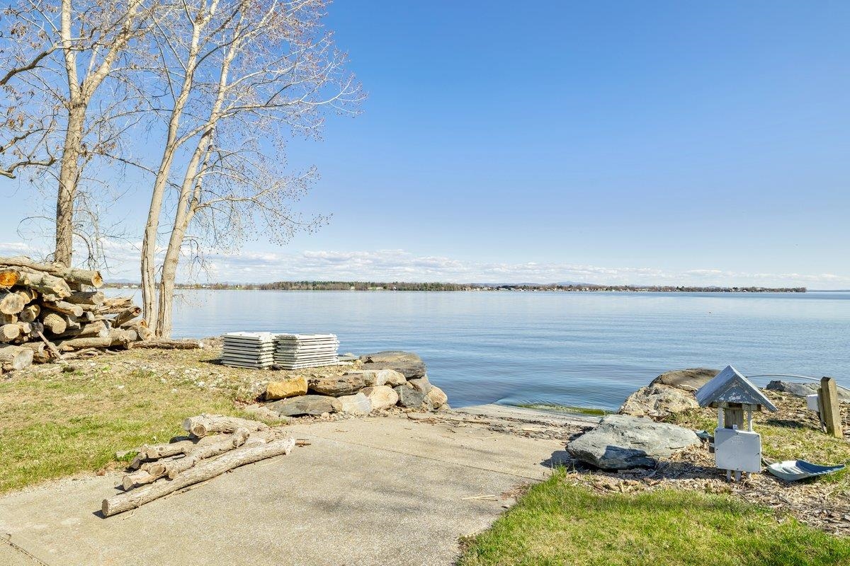 431 McGregor Point Alburgh, VT 05440 - Photo 17 of 60