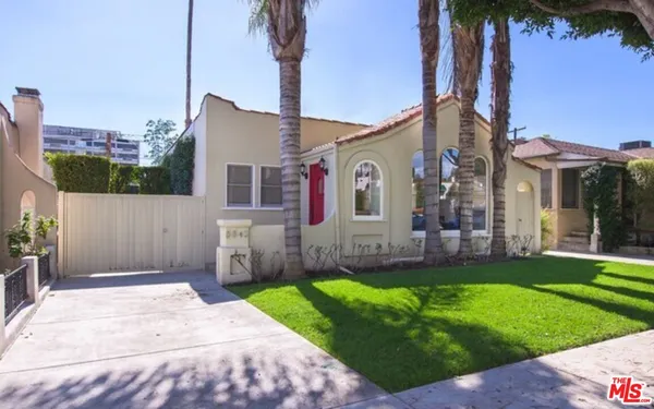 $8,500 | 8842 Dorrington Avenue, West Hollywood, CA 90048