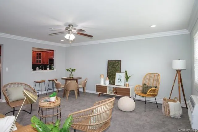 $2,365 | 124 Easy Street, Unit 124E, Sayville, NY 11782