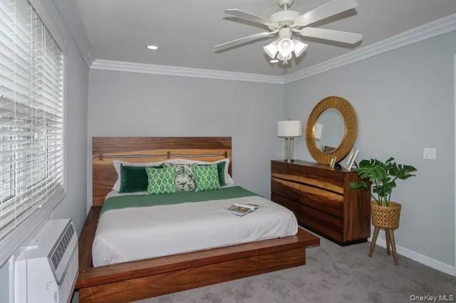 $2,365 | 124 Easy Street, Unit 124E, Sayville, NY 11782