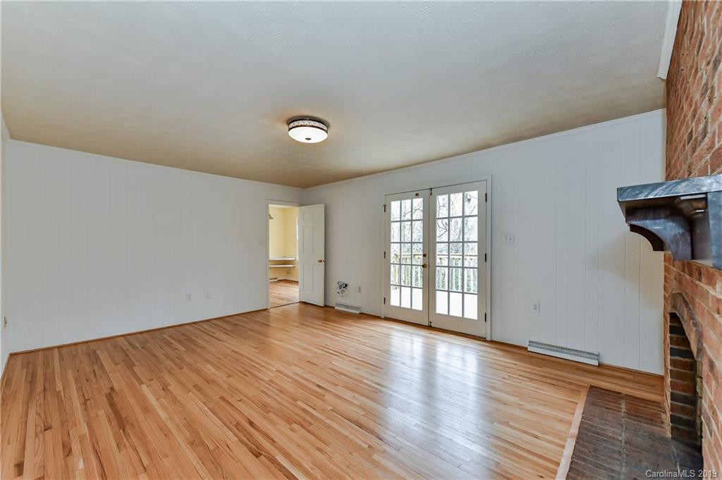 3606 Huckleberry Road Charlotte, NC 28210 - Photo 12 of 36 Gallery Image 12