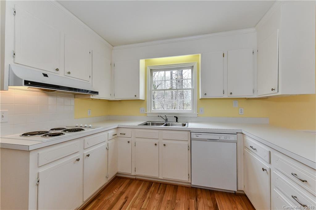 3606 Huckleberry Road Charlotte, NC 28210 - Photo 16 of 36 Gallery Image 16