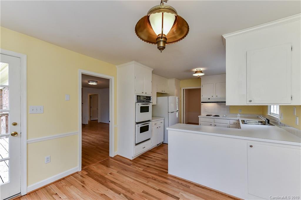 3606 Huckleberry Road Charlotte, NC 28210 - Photo 18 of 36 Gallery Image 18