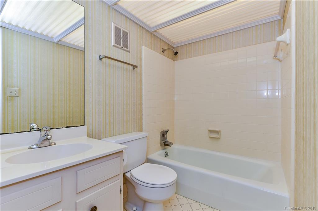3606 Huckleberry Road Charlotte, NC 28210 - Photo 25 of 36 Gallery Image 25